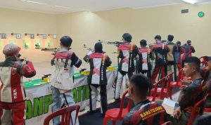 Di bawah kepemimpinan Kapolres Sinjai AKBP Harry Azhar, SH., S.Ik., MH. yang juga menjabat sebagai Ketua Umum Persatuan Menembak Indonesia (Perbakin) Kabupaten Sinjai, cabang olahraga menembak mencatat sejarah baru dengan meloloskan 10 atlet terbaik ke ajang Pekan Olahraga Provinsi (Porprov) XVIII Sulawesi Selatan 2026.