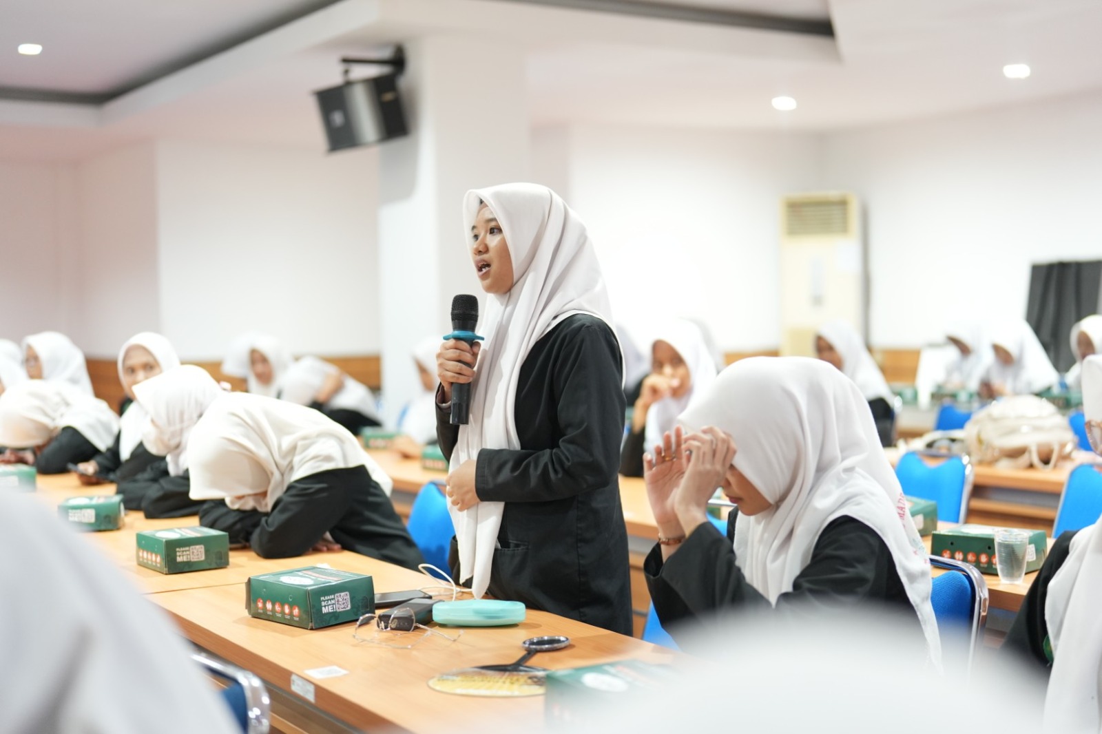 Ratusan Siswa Madrasah
