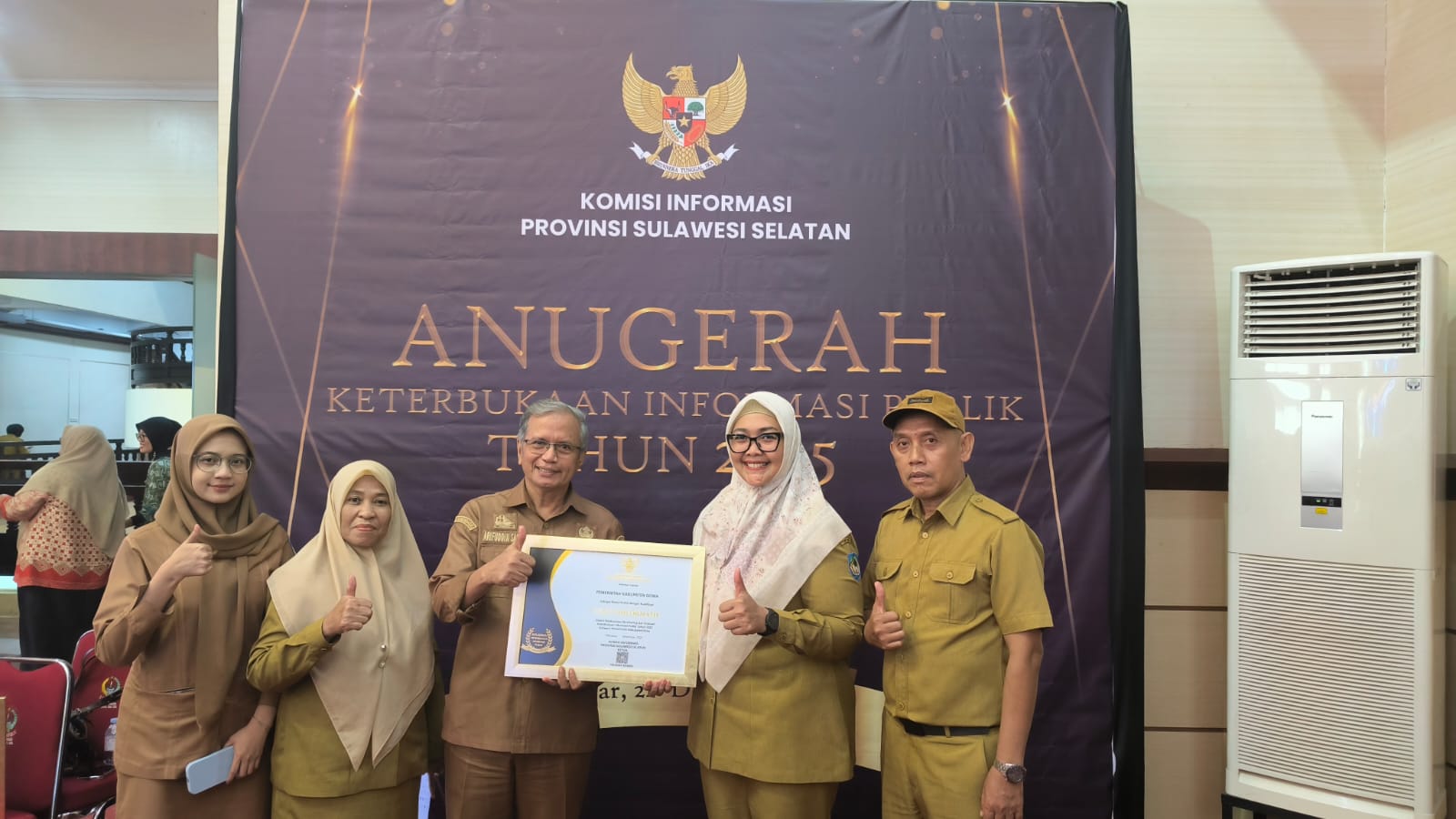 Keterbukaan Pelayanan Informasi Publik