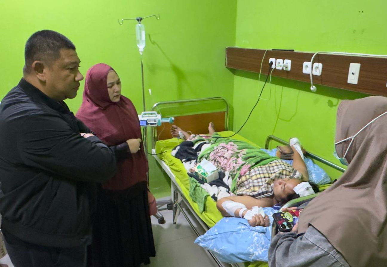 Kapolres Sinjai Jenguk Korban KDRT