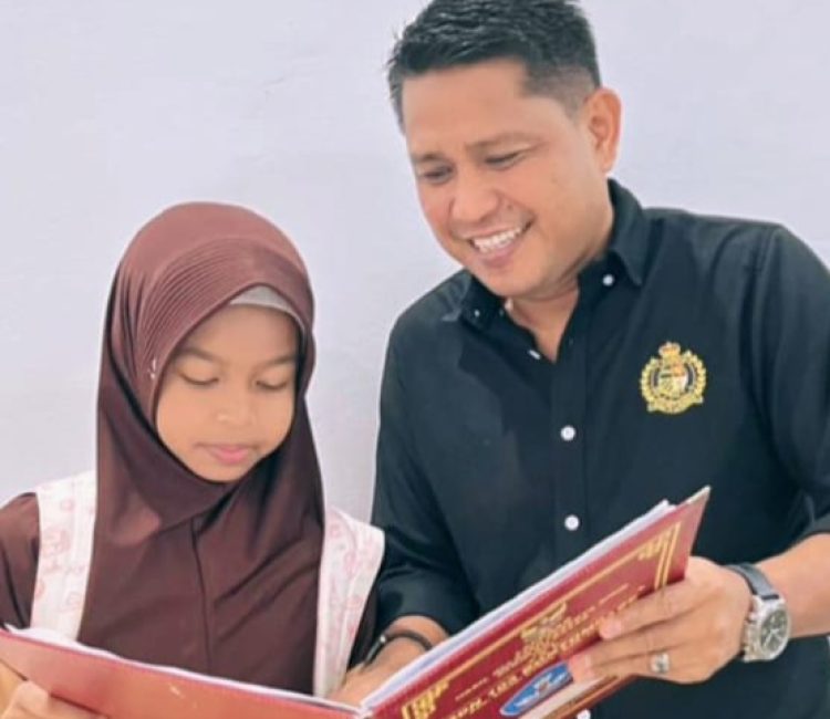 Gerakan Ayah Mengambil Rapor Anak di Sekolah