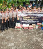 Semangat kepedulian dan kebersamaan terpancar dari para Siswa Sekolah Inspektur Polisi (SIP) Angkatan 55 Resimen Desaka Dhira Pradhipa (DDP) Polda Sulawesi Selatan bersama rekan mereka dari Polda Papua menggelar Bakti Sosial.