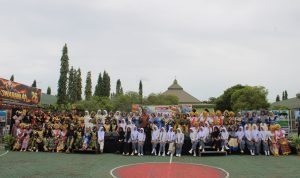 Kemeriahan dengan berbagai penampilan