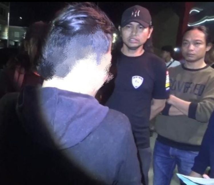 Terduga Pelaku Penikaman Saat Diamankan Unit Jatanras Satreskrim Polres Gowa