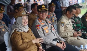 Bupati Sinjai Dra. Hj. Ratnawati Arif, M.Si. dan dihadiri Kapolres Sinjai AKBP Jamal Fathur Rakhman, S.IK., MH, Sekda Sinjai, Andi Jefrianto Asapa, Dandim 1424 sinjai.